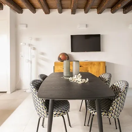 Palazzo Venere Apartments Venice Exterior photo