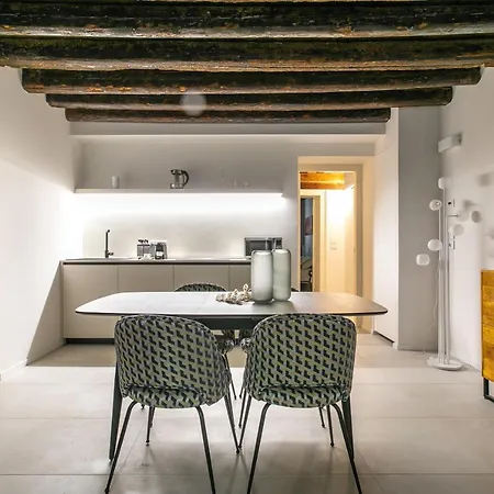 Palazzo Venere Apartments Venice Exterior photo